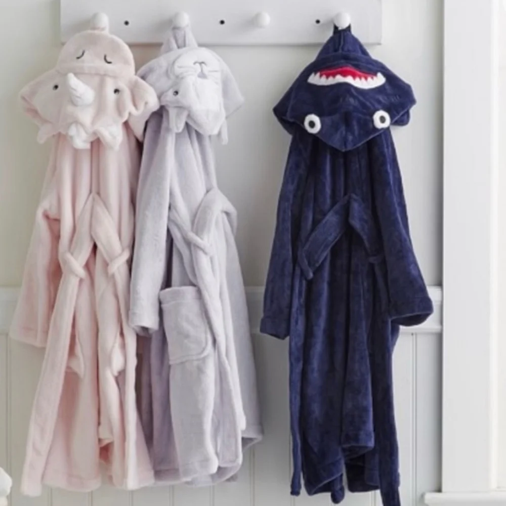Pottery Barn Kids Shark Plush Hooded Bathrobe Boys Small 4-6